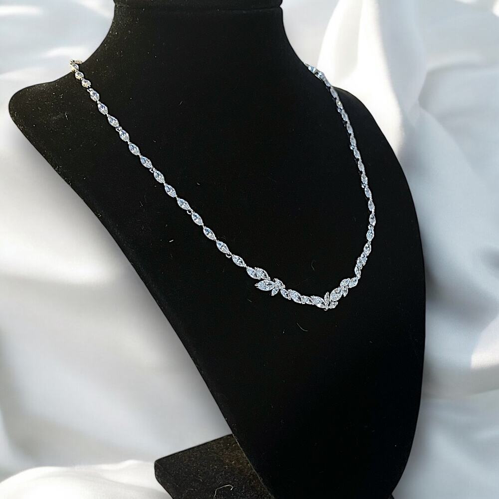Swarovski Swan Signed Luxury Crystal All Around Princess Necklace